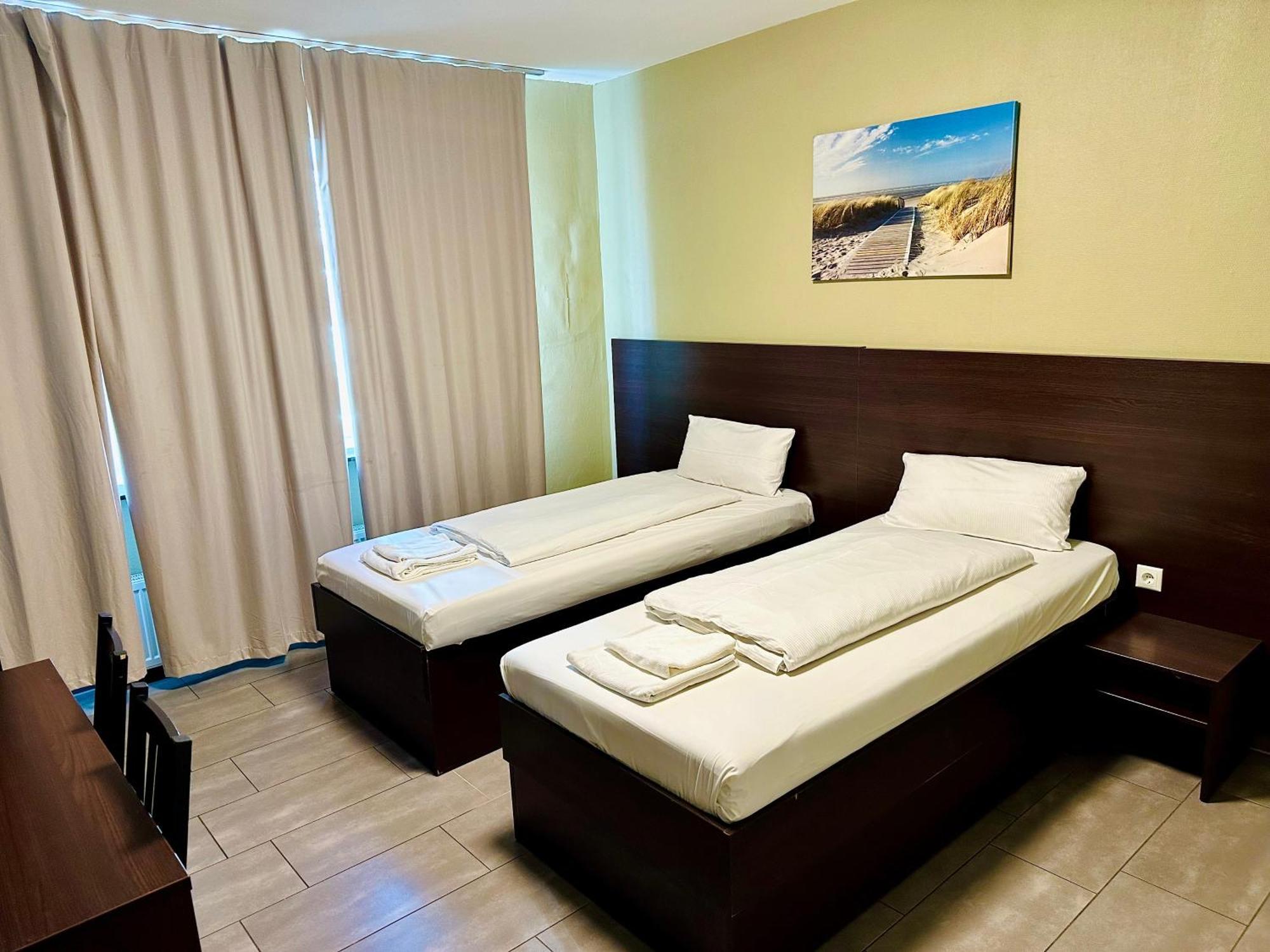 Hotel City Star Frankfurt am Main Bagian luar foto
