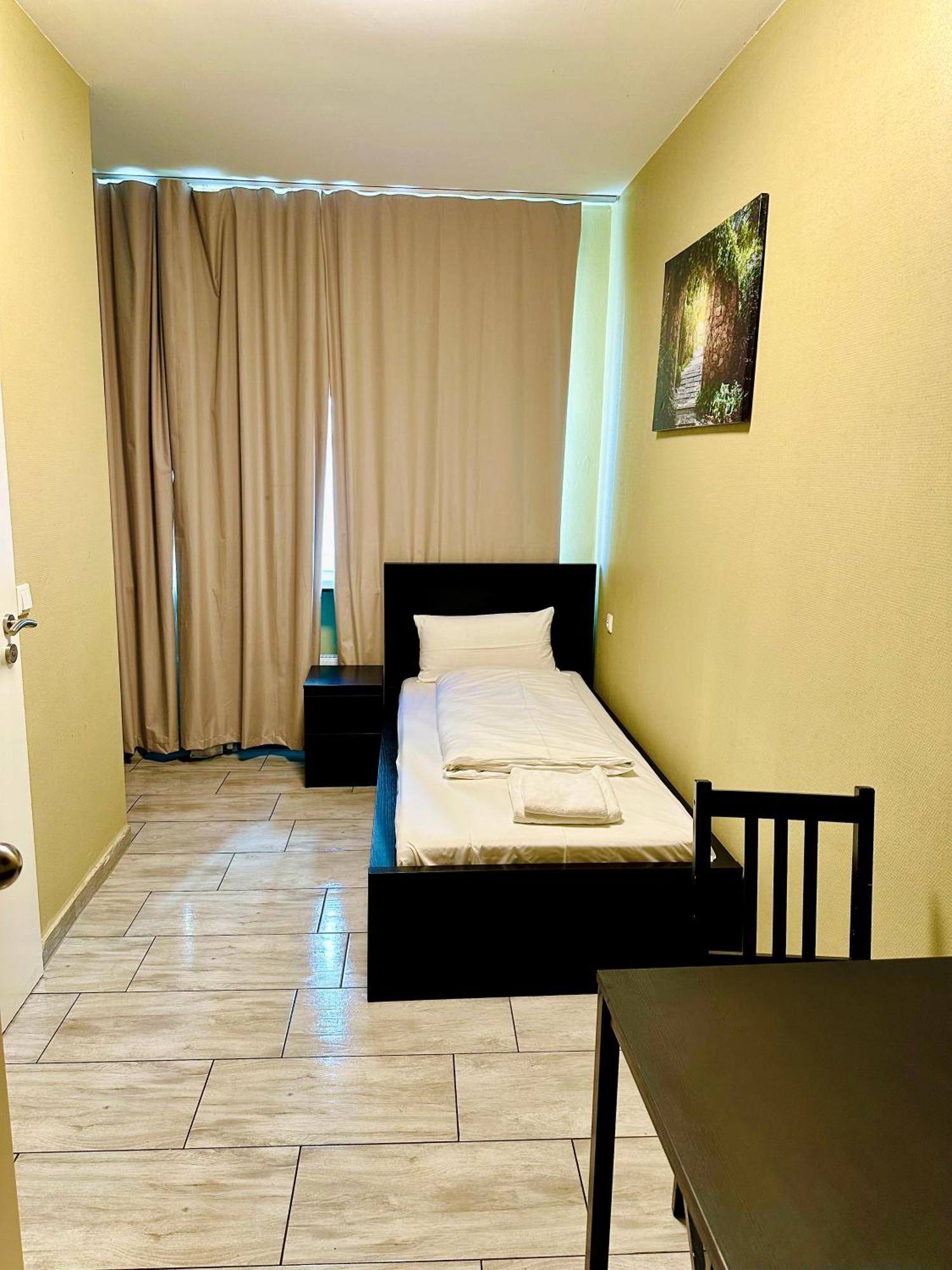 Hotel City Star Frankfurt am Main Bagian luar foto