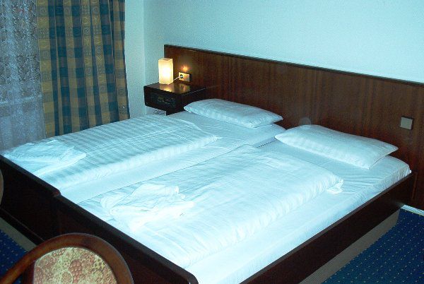 Hotel City Star Frankfurt am Main Ruang foto